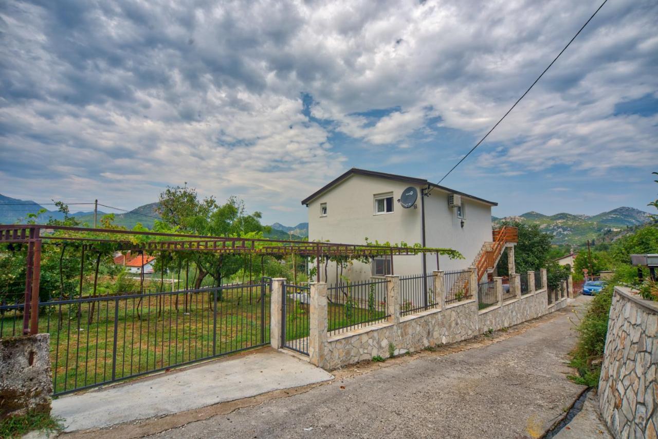 Villa Semeder 威尔帕扎 外观 照片